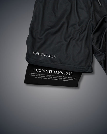 1 Korinther 10:13 Kreuz Performance Shorts