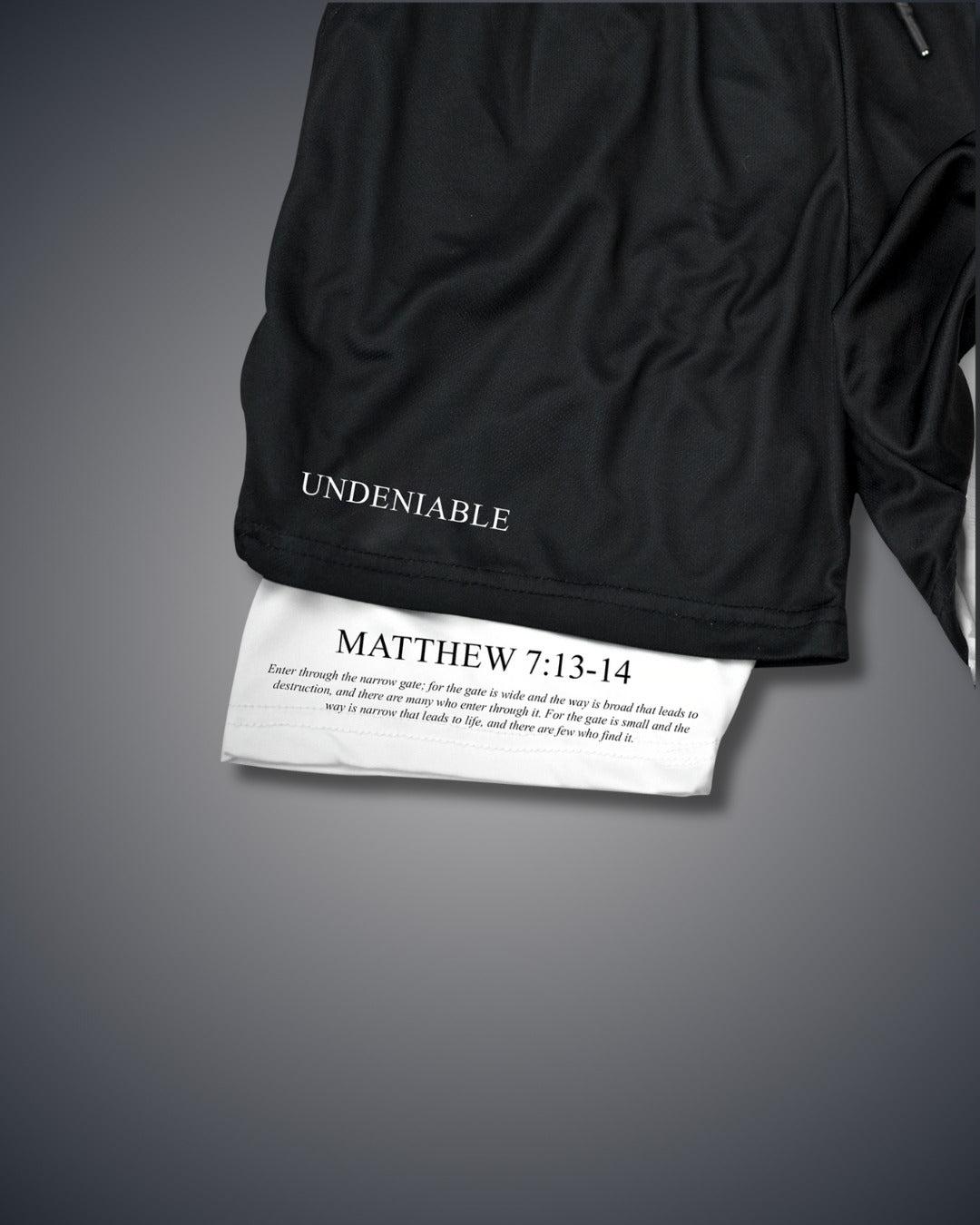 Matthäus 7:13-14 Enge Pforte Performance Shorts