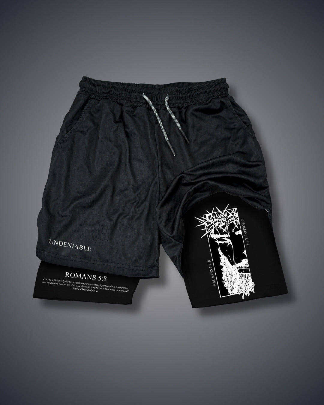 Römer 5:7-8 Christus Performance Shorts